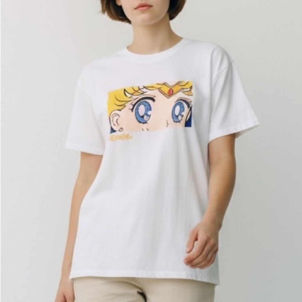 Sailor Moon Basic White Tee in Size Medium